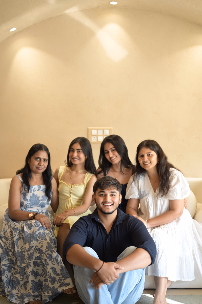 Sukie founder - Woman with elegant jewelry