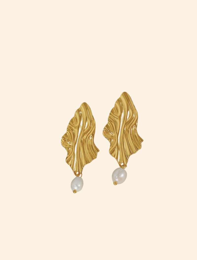 Dangly Pearl Earrings